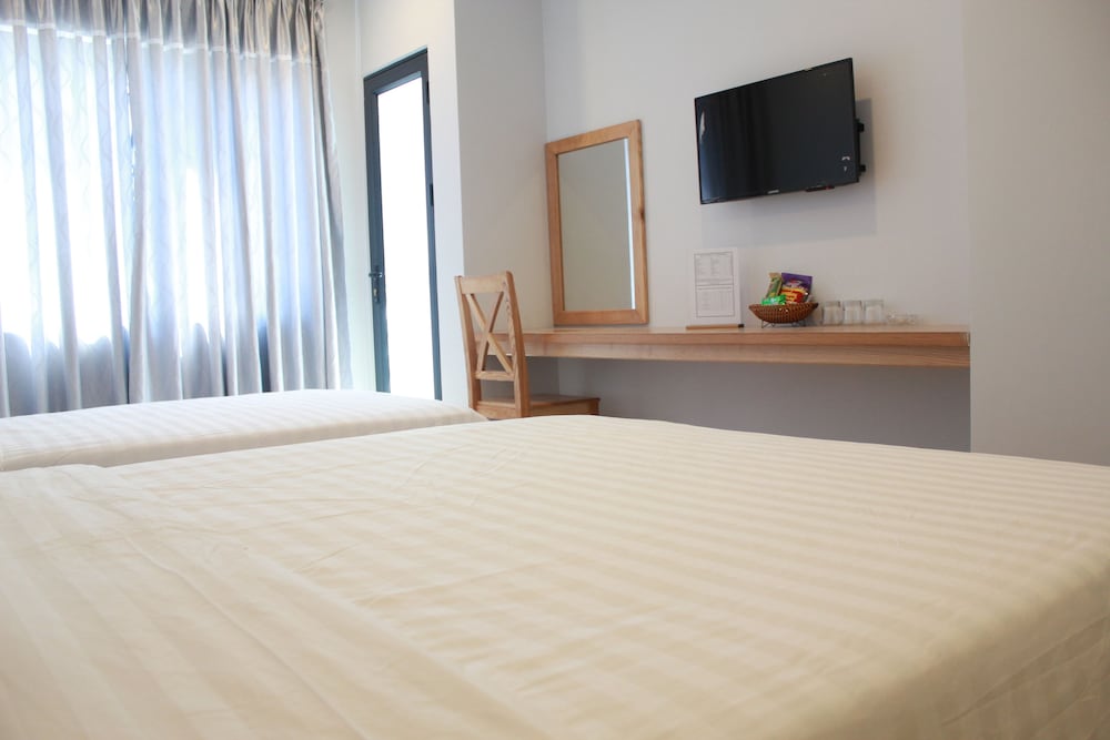 Ly Ky Hotel 2 14/32