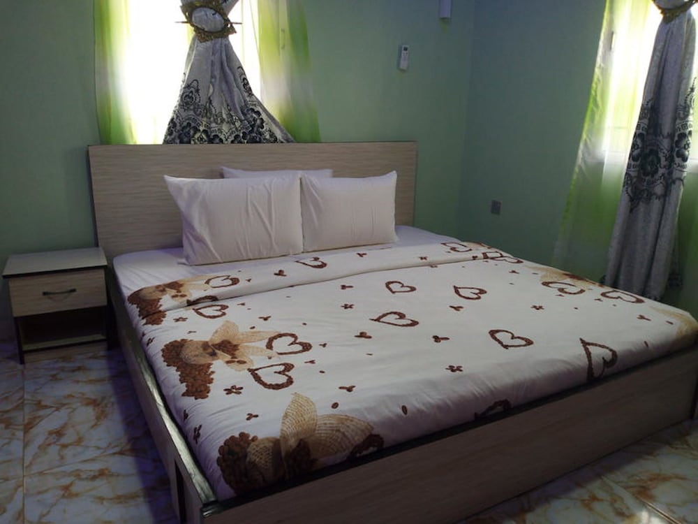 De Maria Inn 8/30