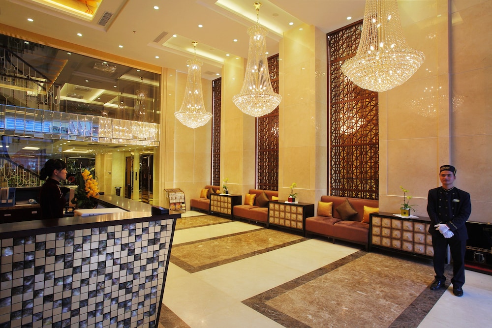 Golden Silk Boutique Hotel 7/70