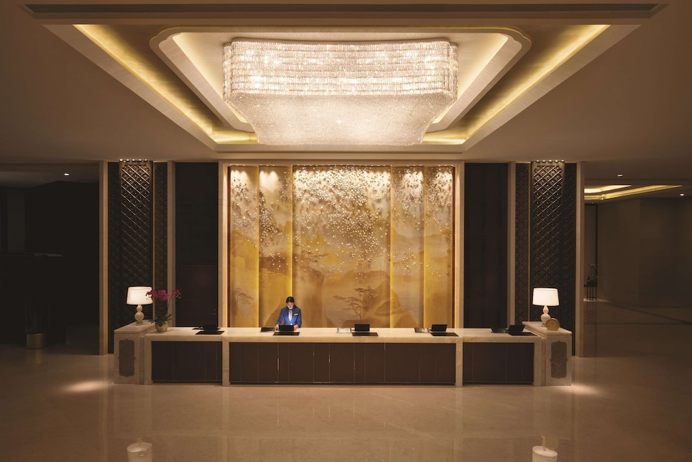 Shangri-La Hefei 5/50