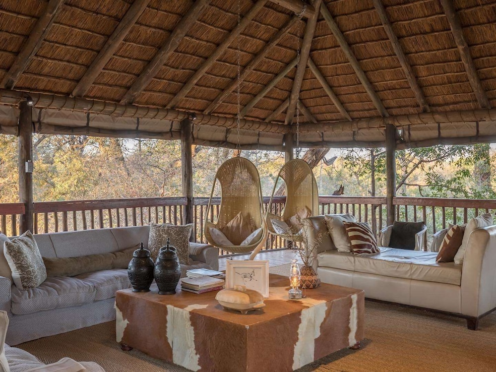 Chisomo Safari Lodge 32/48