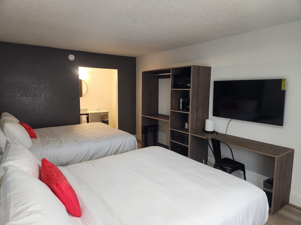 ROOM, 2 QUEEN BEDS