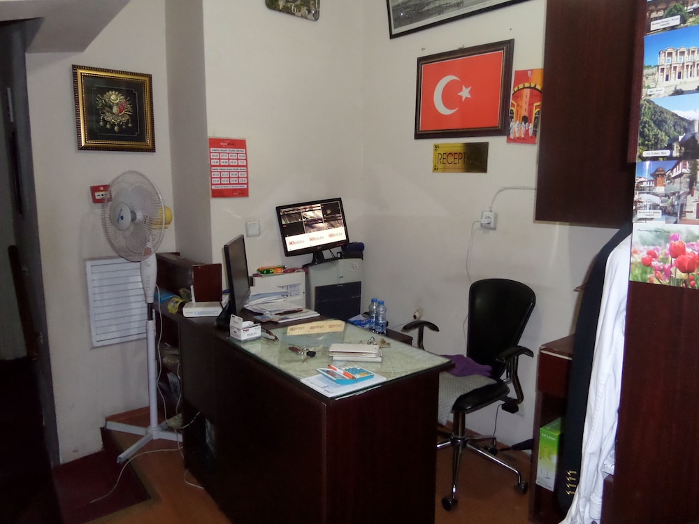 Ercan Inn Hotel 52/62