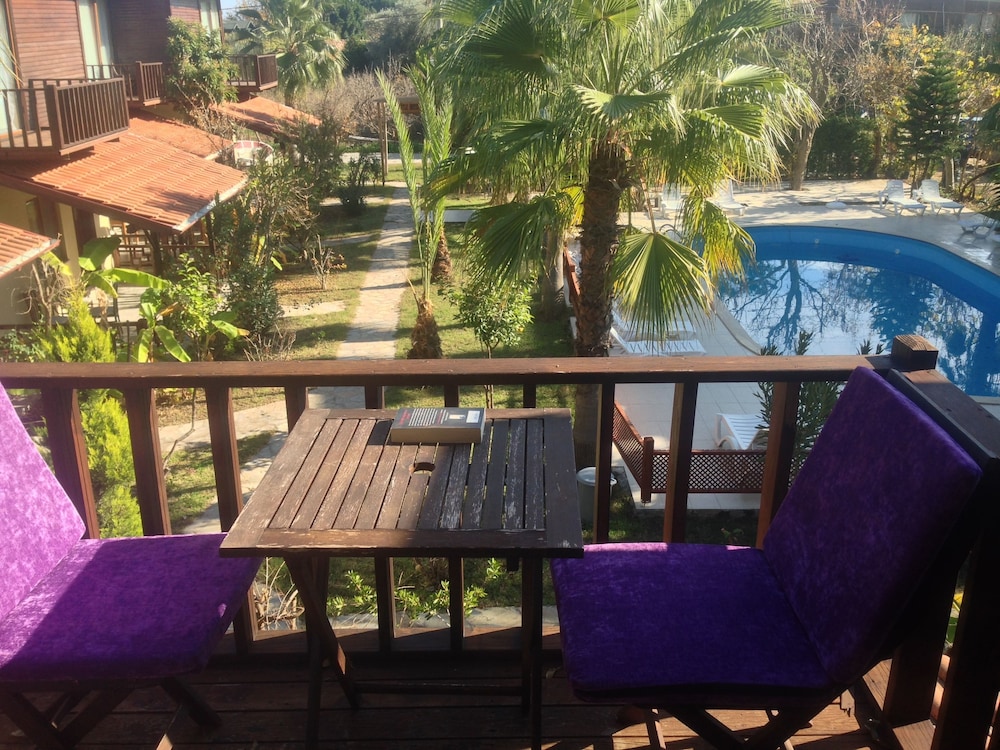 Kutle Hotel 8/40