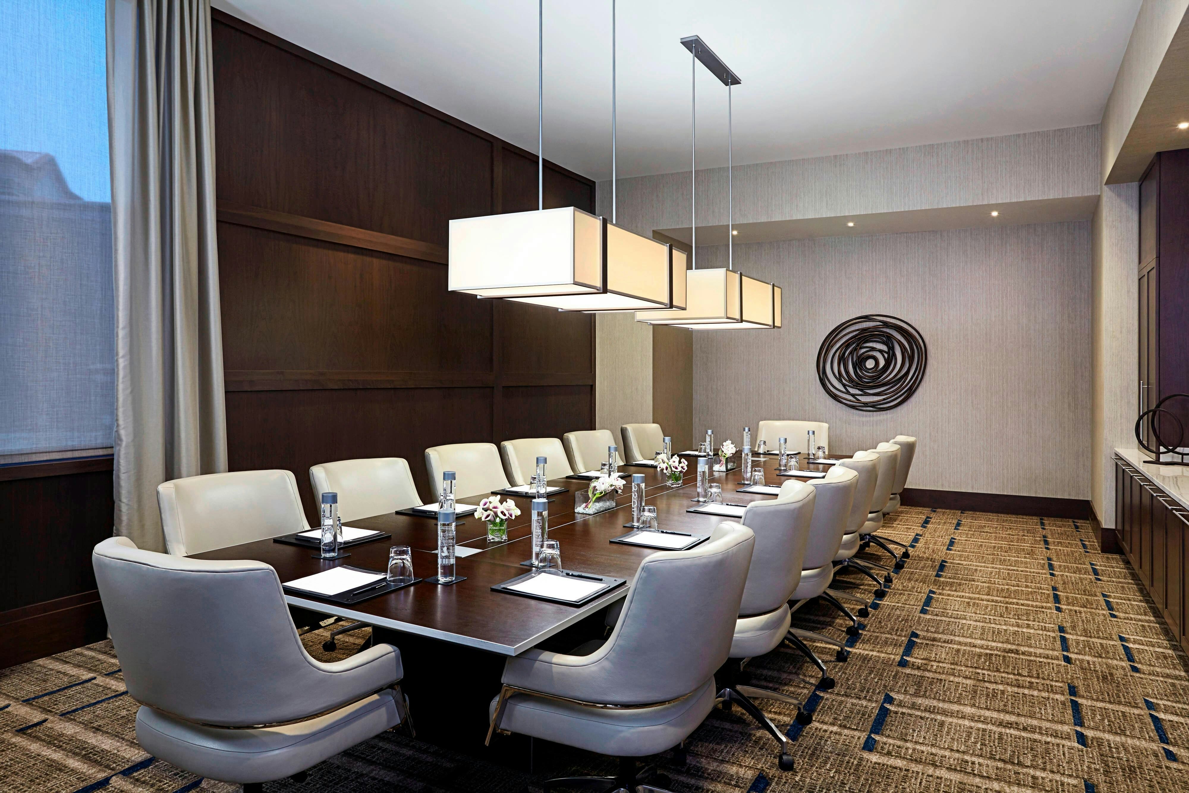 JW Marriott Minneapolis Mall of America 72/77