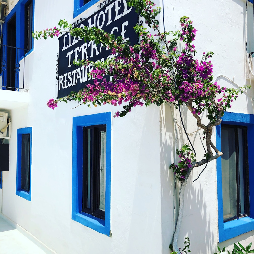 Lizo Hotel 16/38