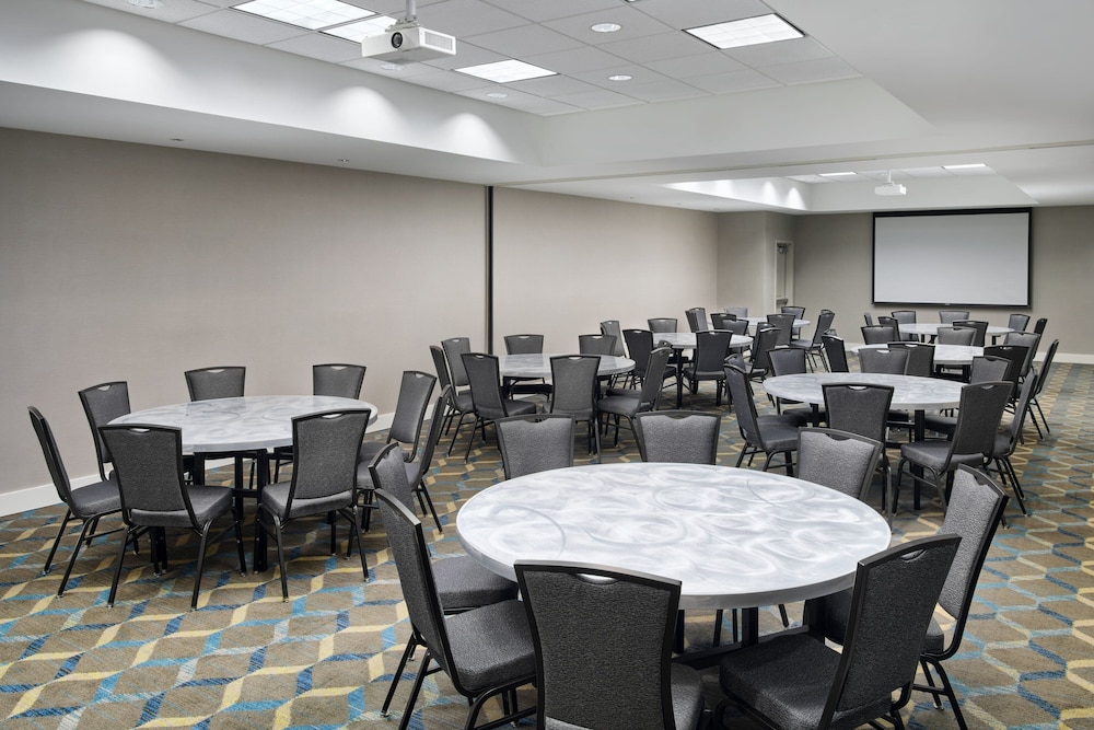 Residence Inn Fort Myers at I-75 and Gulf Coast Town Center 46/53