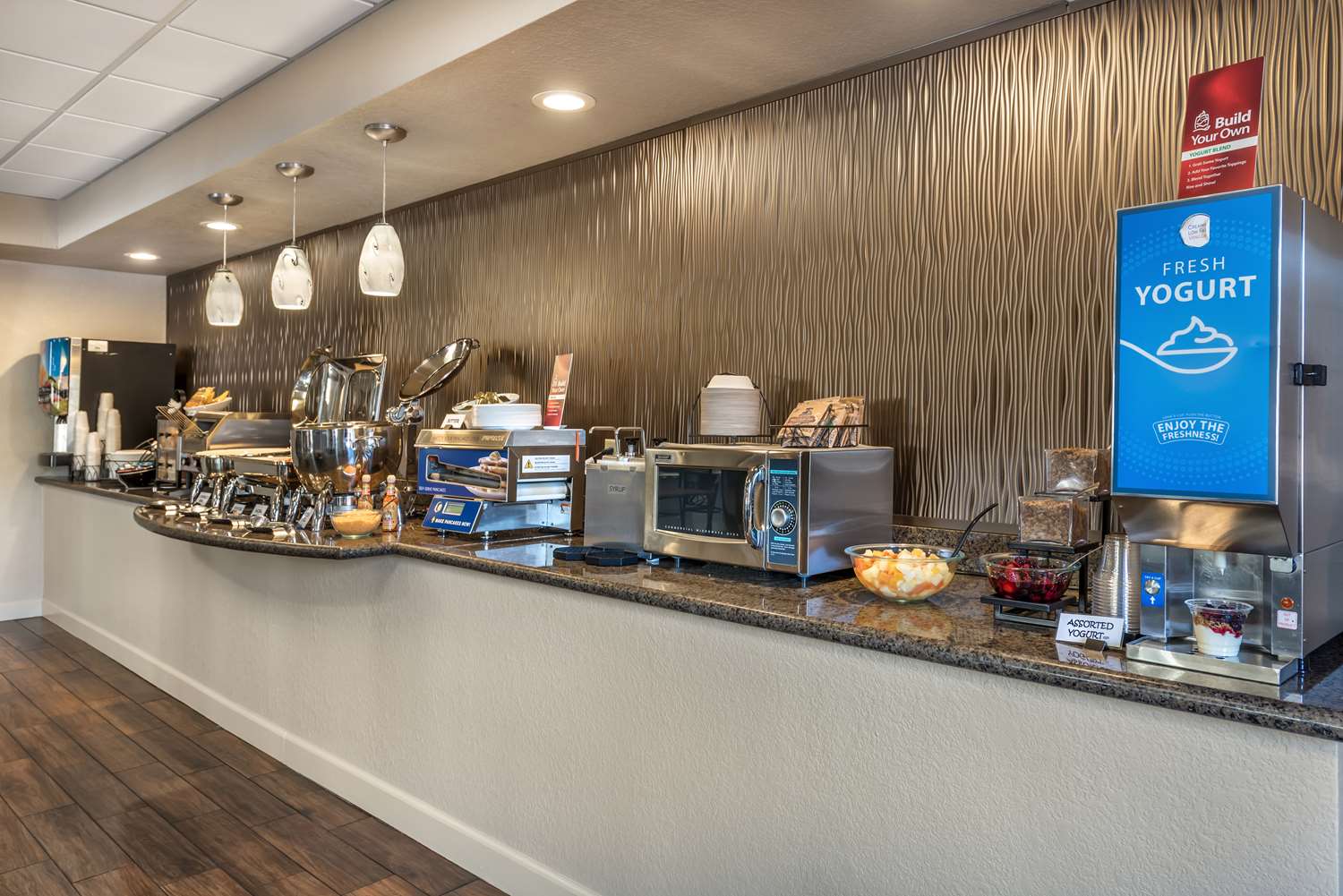 Best Western Plus Peak Vista Inn & Suites 2/13
