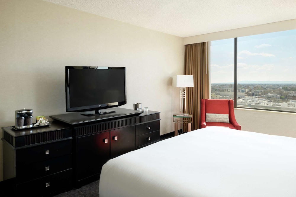 DoubleTree by Hilton Hotel Los Angeles Downtown 16/79