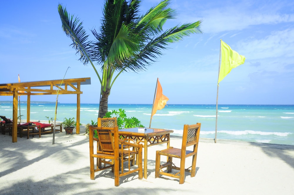 The Coral Blue Oriental Beach Villas And Suites 51/65