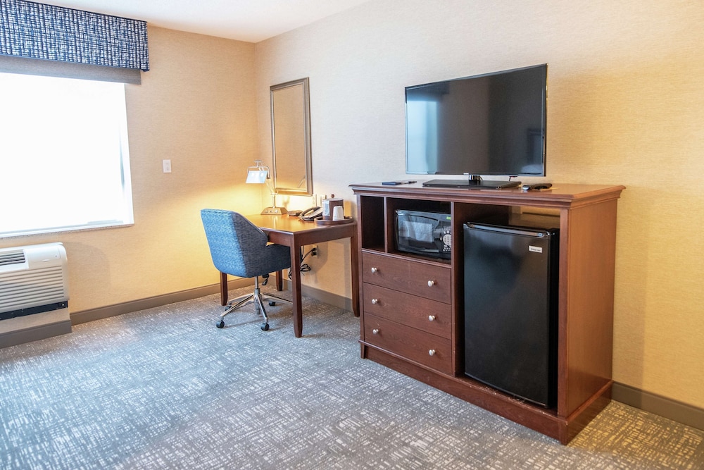 Hampton Inn Presque Isle Maine 49/50