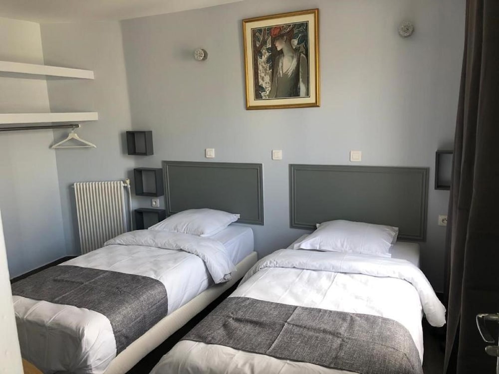 Hotel Clauzel 11/24