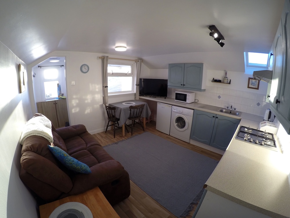 Stromness Apartments 12/19