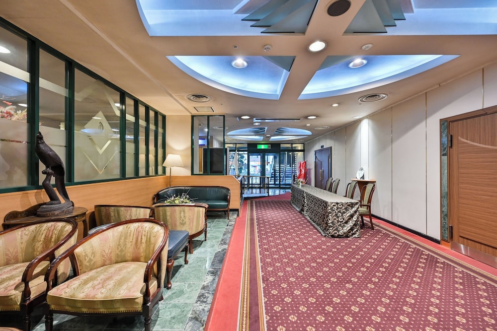 CENTRAL HOTEL SASEBO 38/50