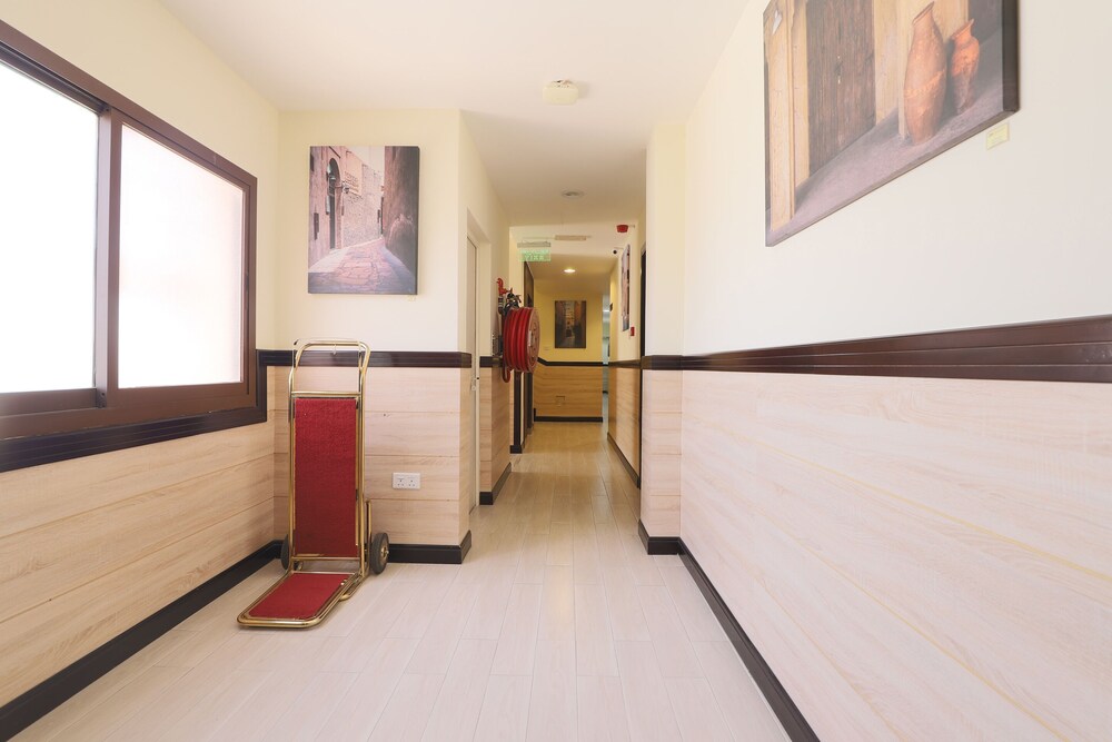 Capital O 314 24 Gold Hotel 30/49