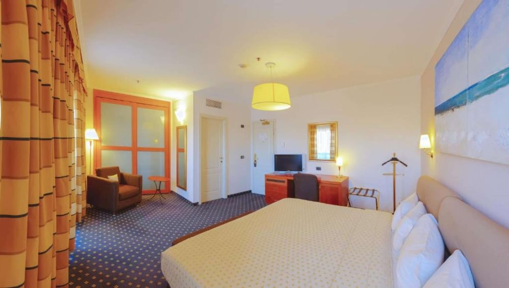 Best Western Plus Congress Hotel 34/77