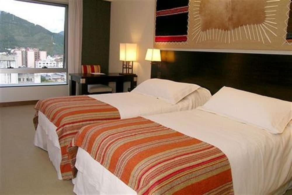 Alejandro I Hotel 11/68