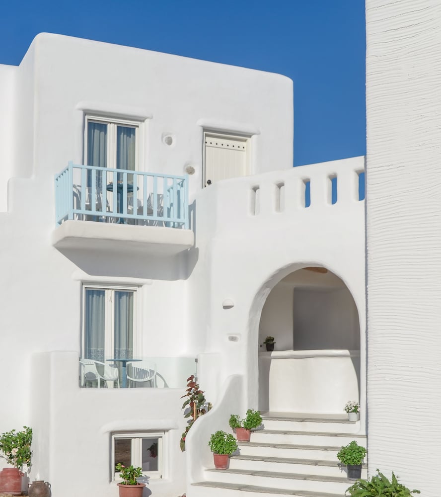 Naxos Island Escape Suites 2/71