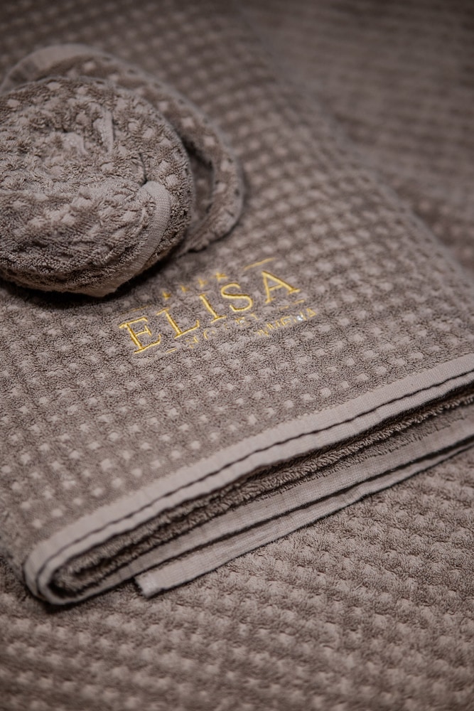 ELISA TIRANA AFFILIATED BY MELIA 37/64