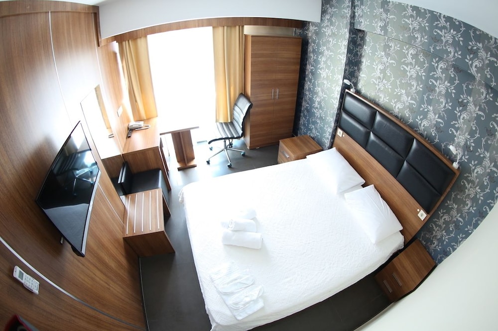 Bayraktar Otel 5/22