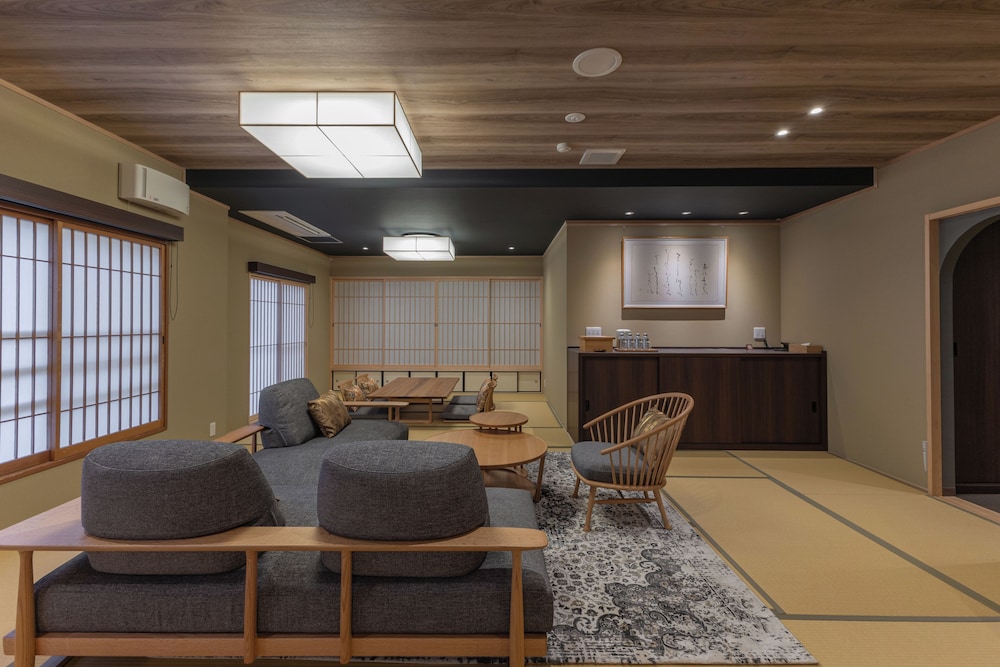 NISHIYAMA RYOKAN 35/46