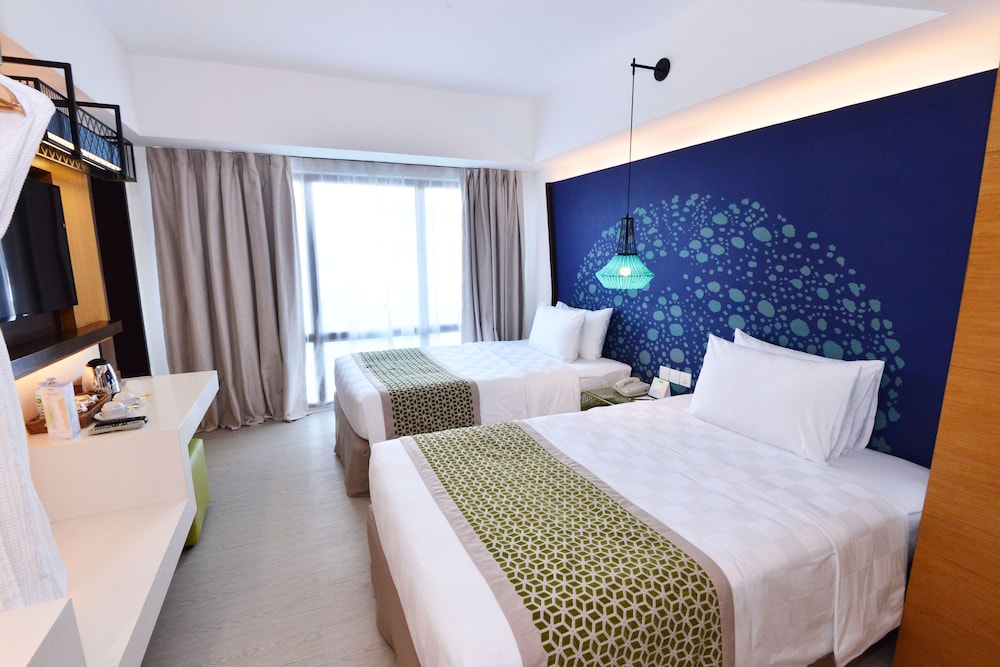 Hue Hotels Resorts Boracay 25/67