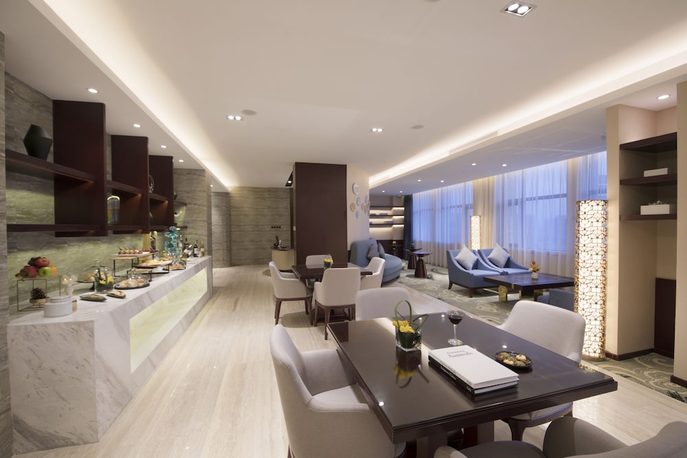 Huayou New Century Grand Hotel 33/50