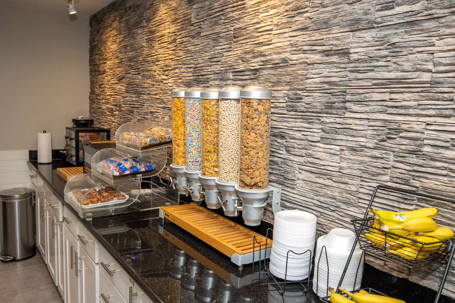 Americas Best Value Inn Harlingen 5/16