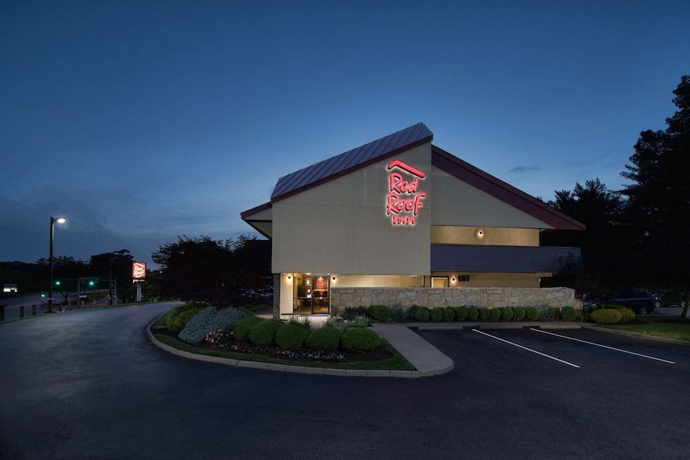 Red Roof Inn Cincinnati Northeast - Blue Ash 4/28