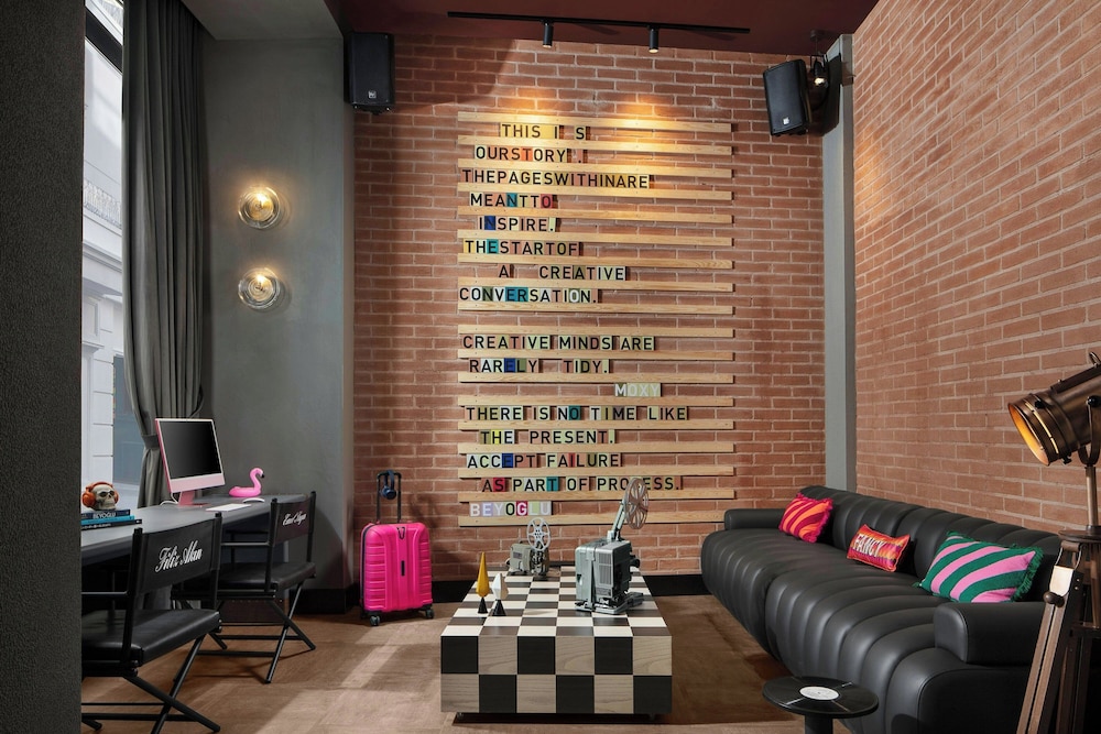 Moxy Istanbul Beyoglu 29/50