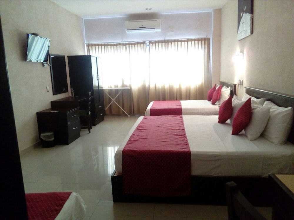 Hotel Madrid Tuxtla 23/50