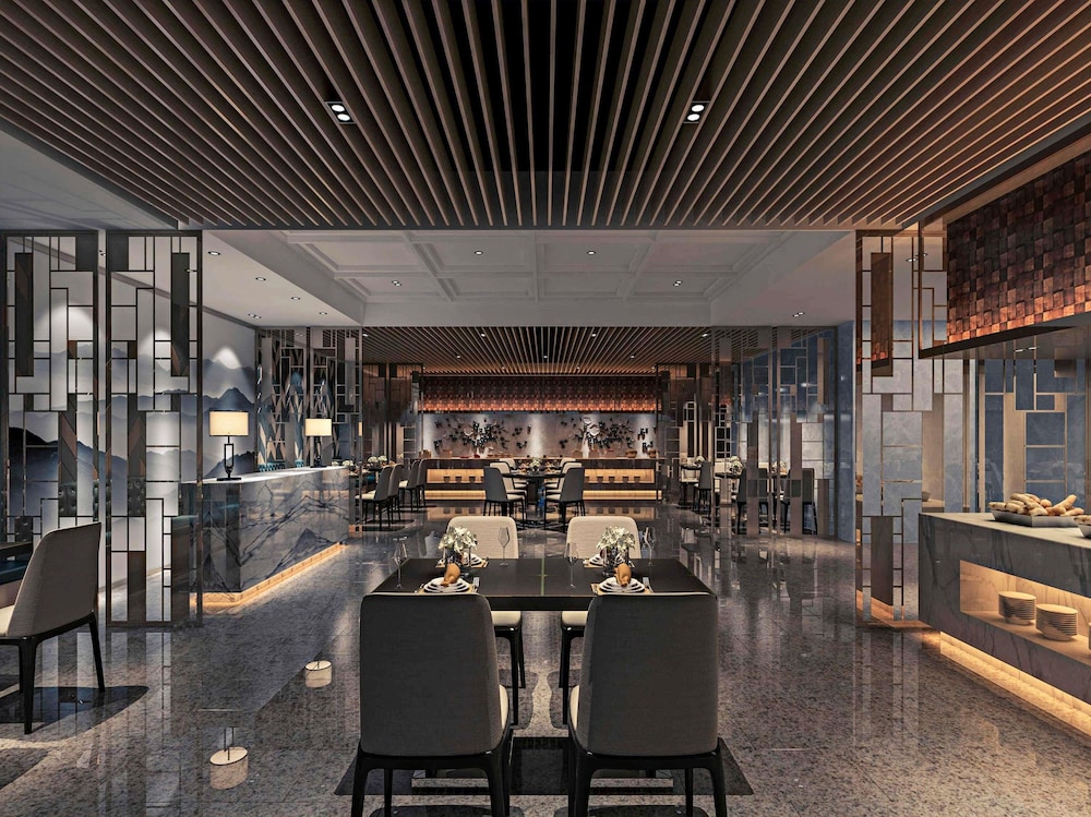 Mercure Chongqing Downtown 61/73