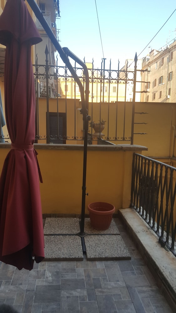 Candia Rooms 19/21