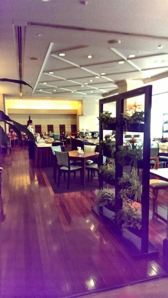 Kakogawa Plaza Hotel 23/25