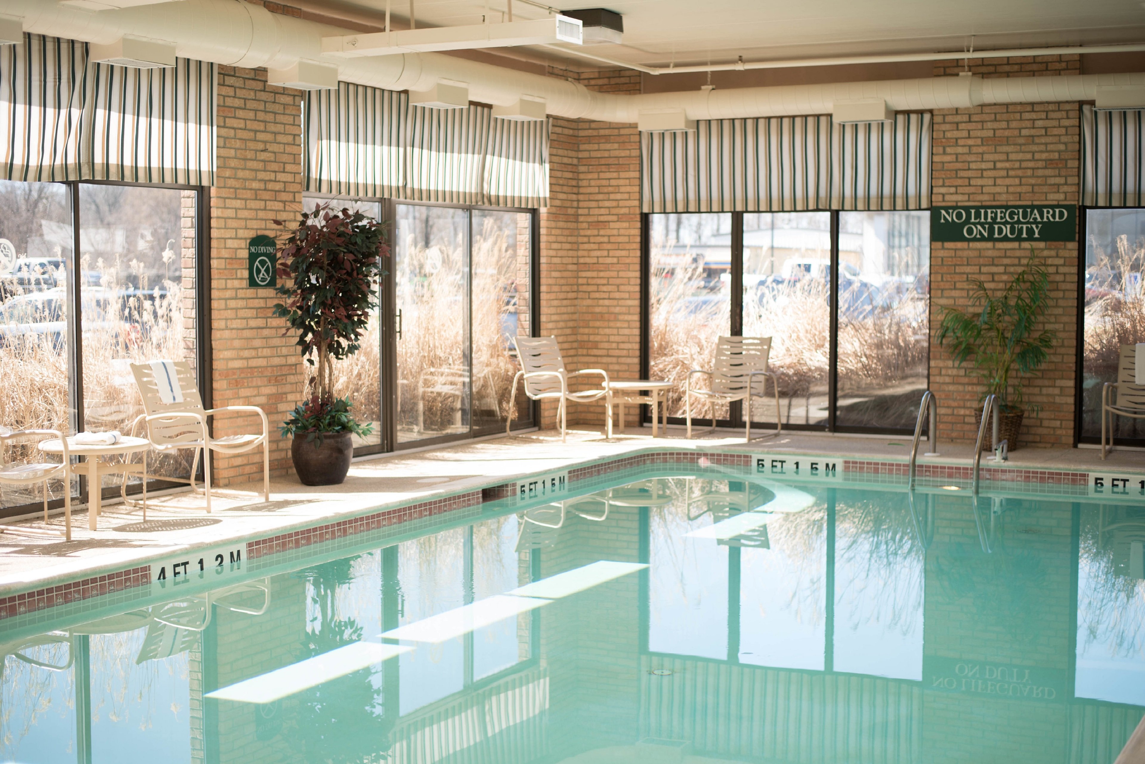 Holiday Inn Express Easton 27/59