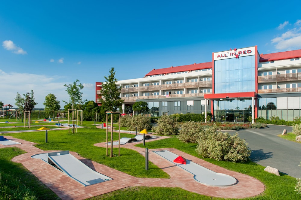 Thermenhotel All In Red 48/52