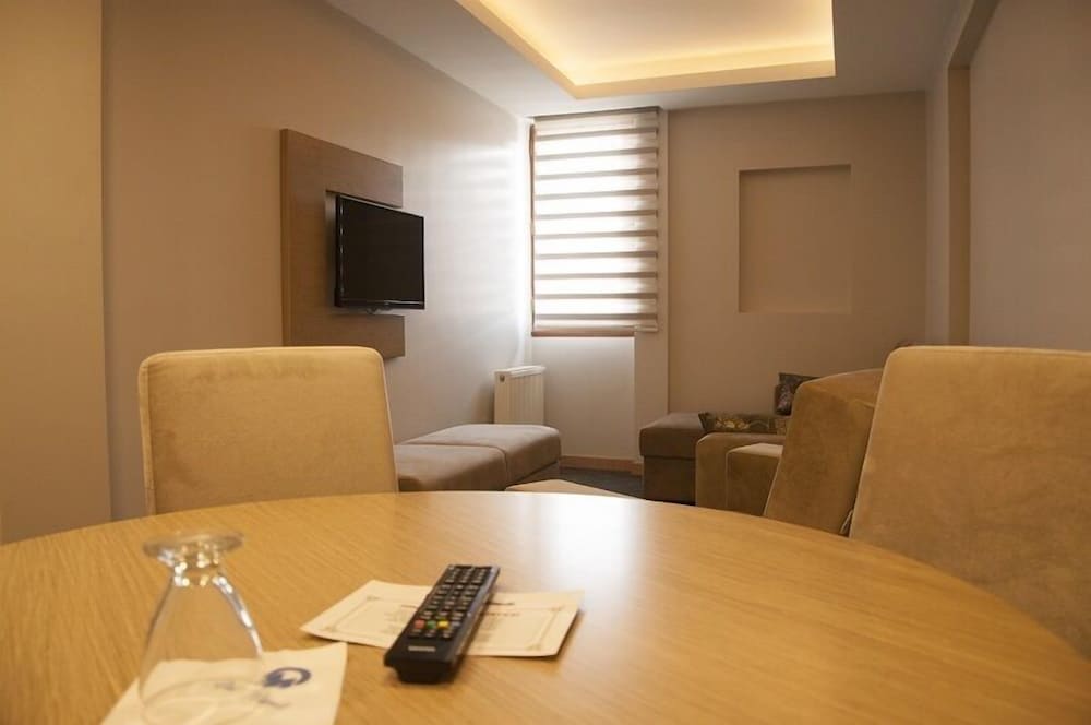 Mutevelli Otel 42/50