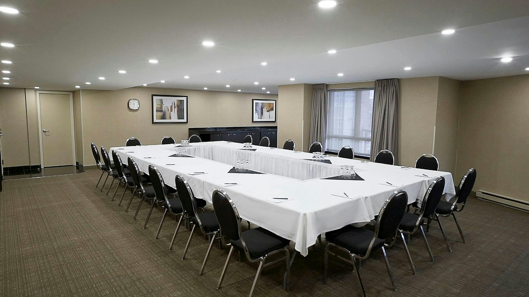 Les Suites Hotel Ottawa 43/50