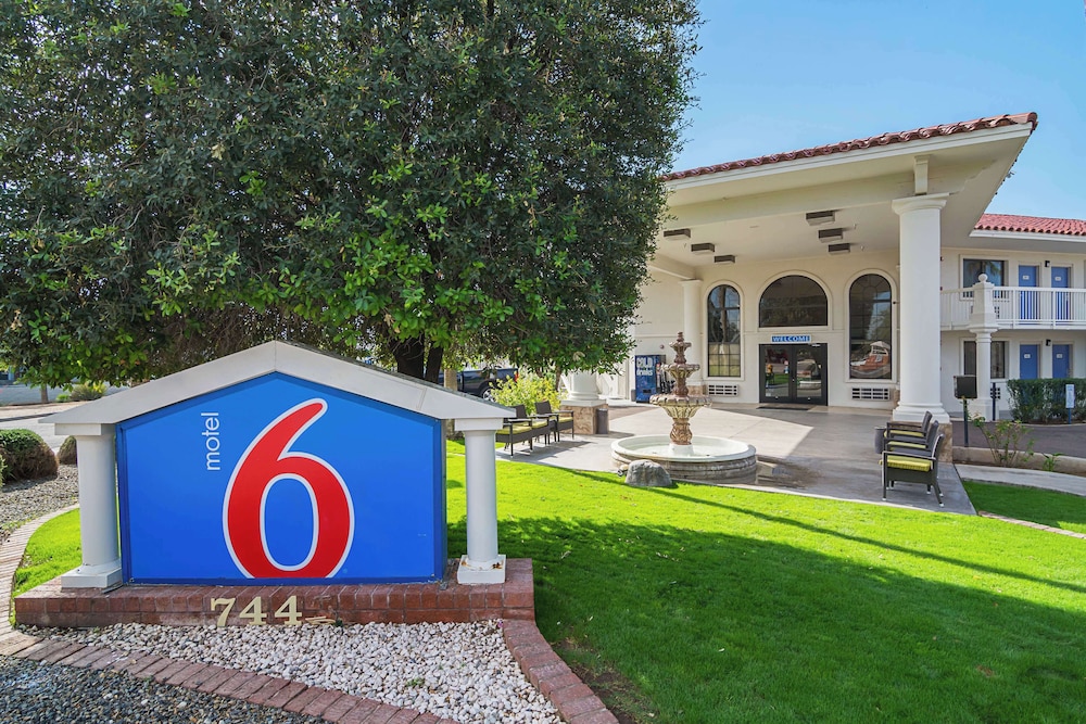Motel6 Chandler, AZ 37/41