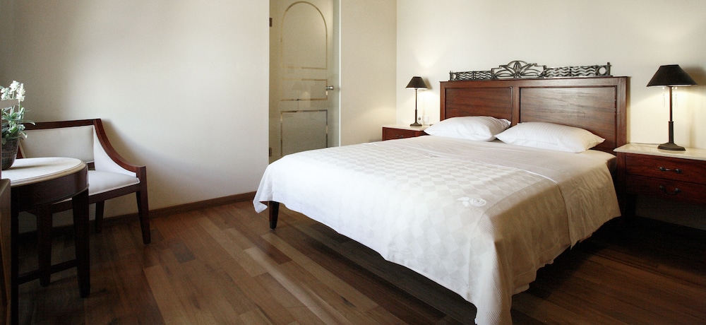 Leo Hotel 21/50