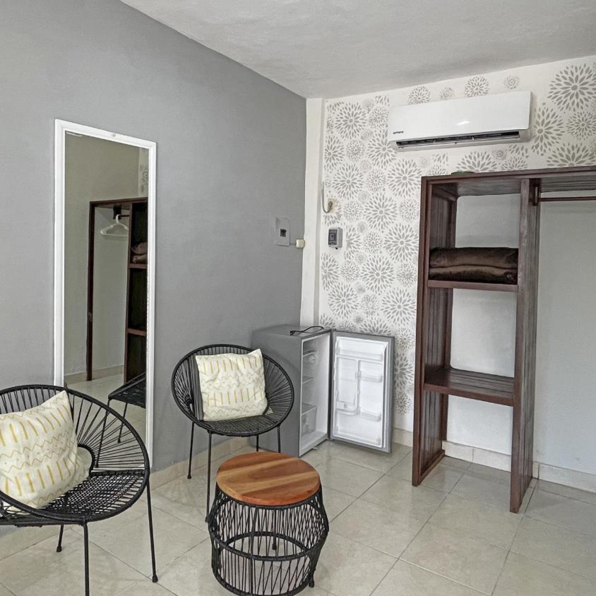 Hotel Balxiba, Centro Playa del Carmen 35/45