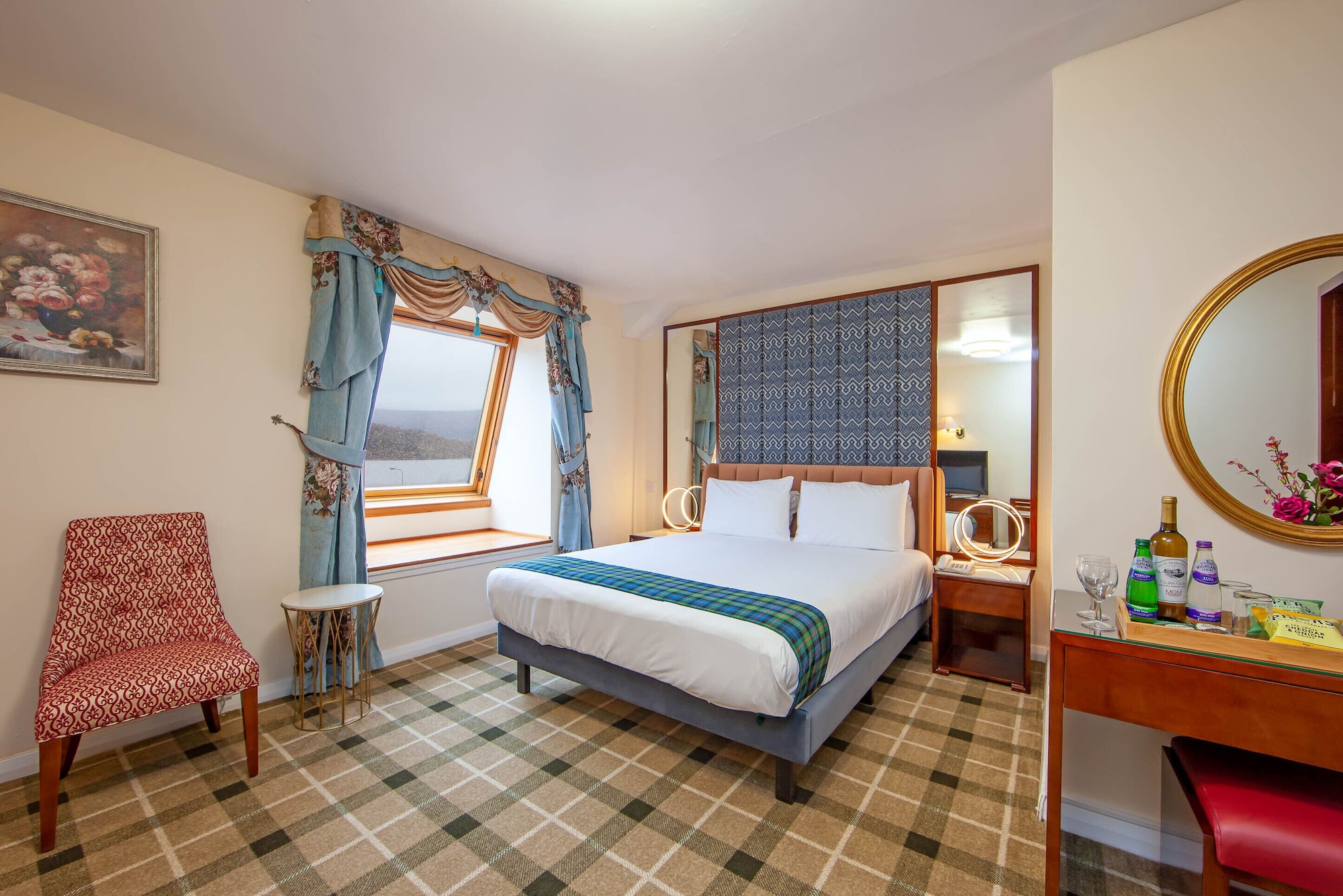 JUNIOR SUITE, LOCH VIEW