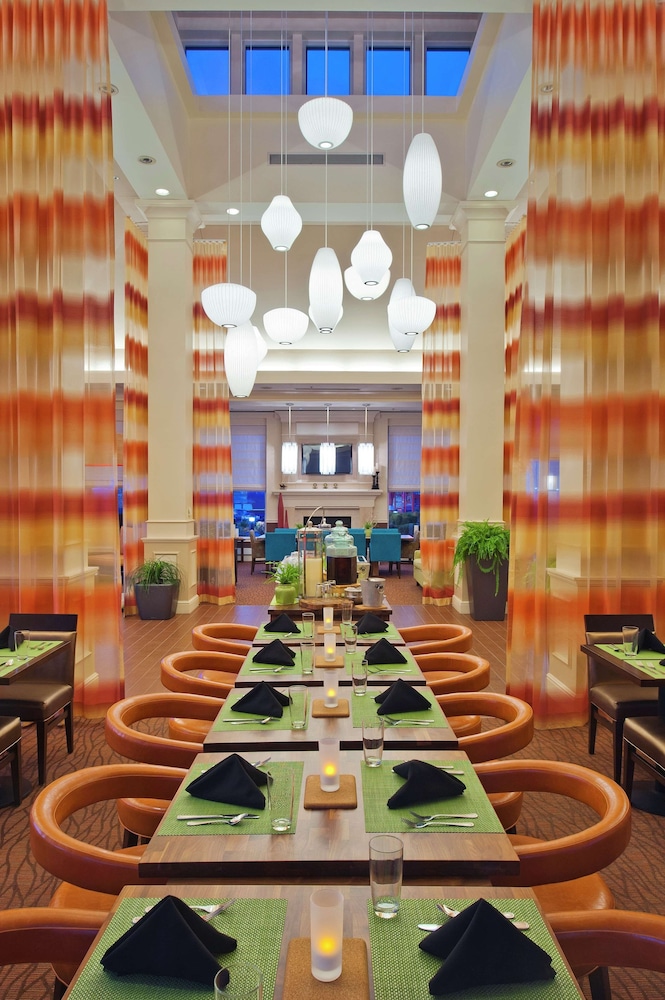 Hilton Garden Inn Allentown Bethlehem Airport 52/64