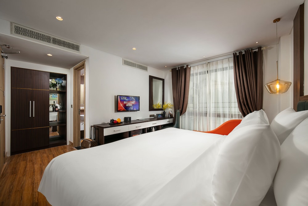 PREMIER, DOUBLE OR TWIN BED