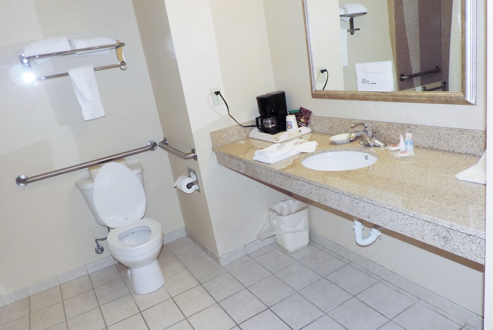 Comfort Inn & Suites Rawlins WY 12/48