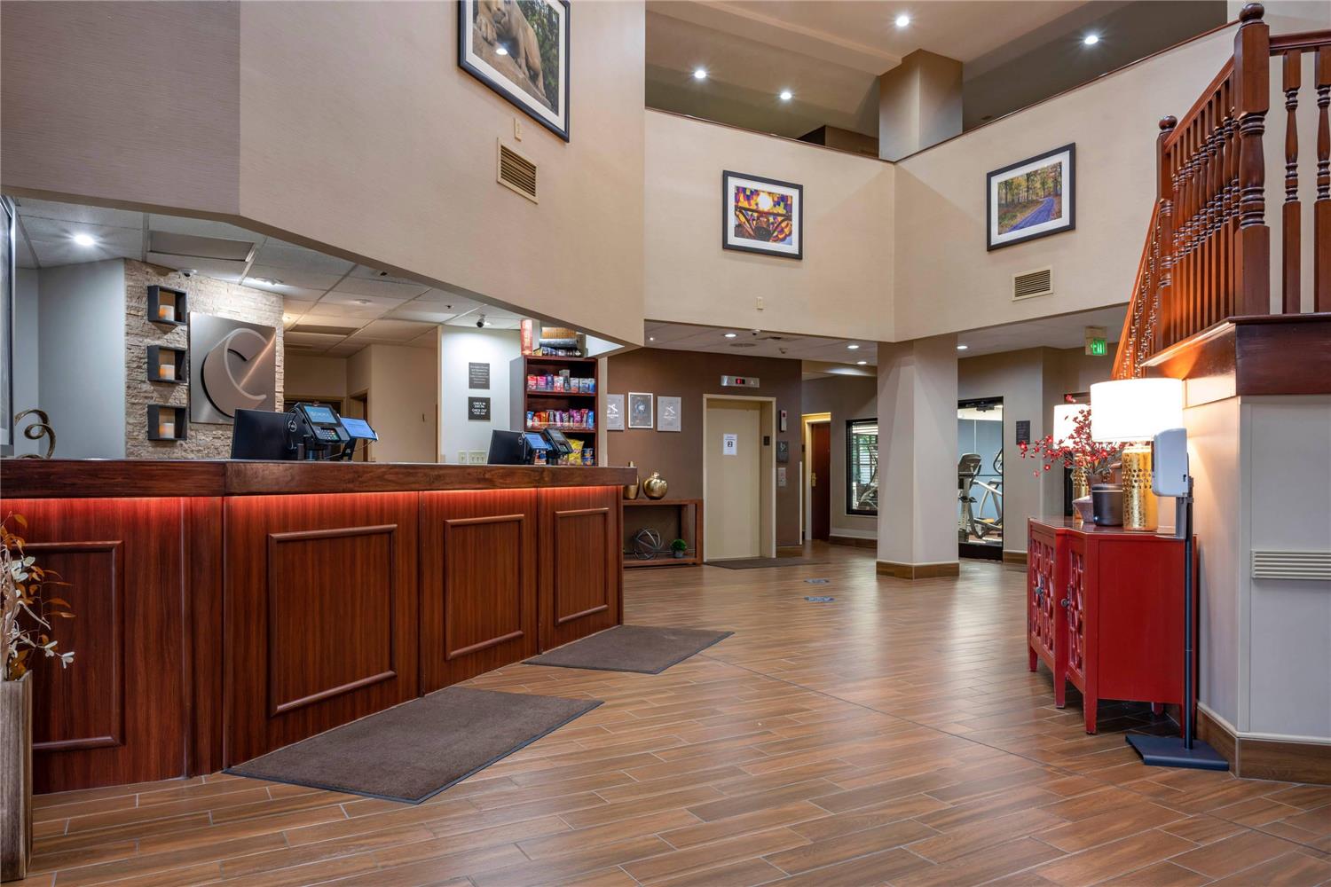 Comfort Suites State College near Penn State 4/24