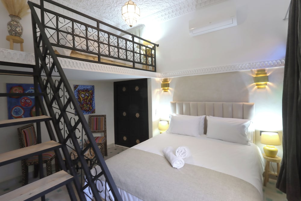 Riad Namla 8/31