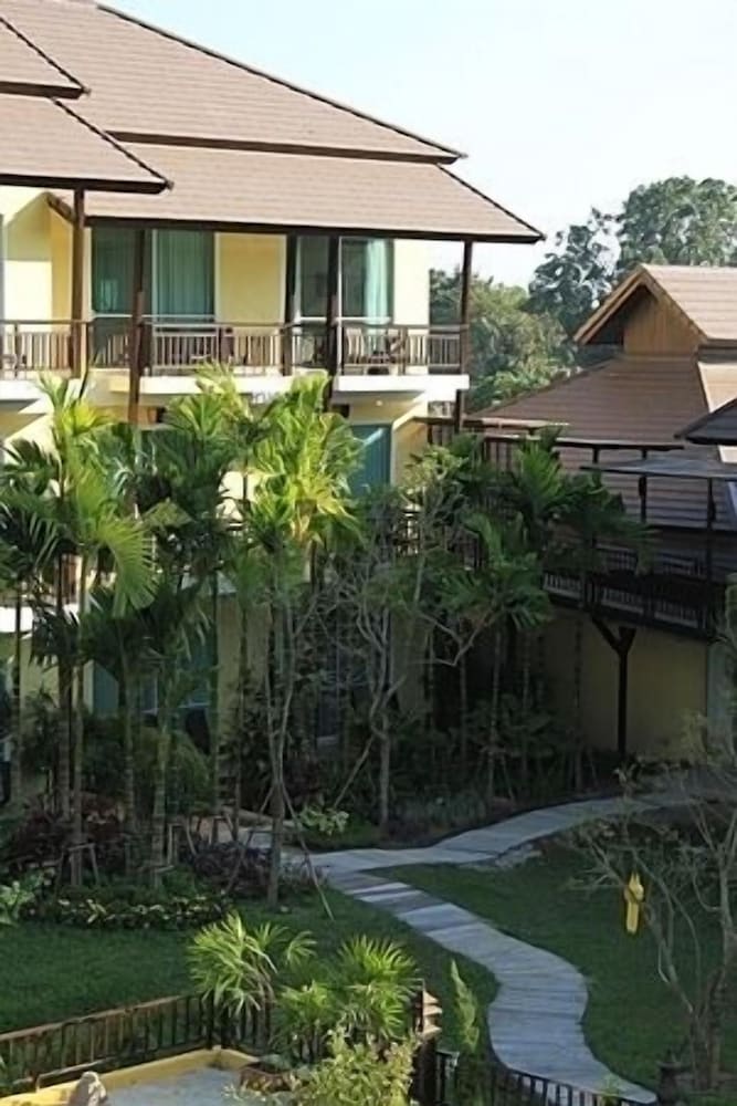 Mountain Creek Wellness Resort 49/51