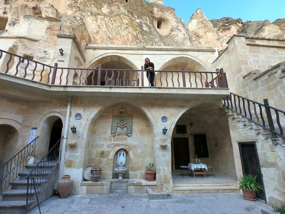 Feris Cave Hotel 1/50