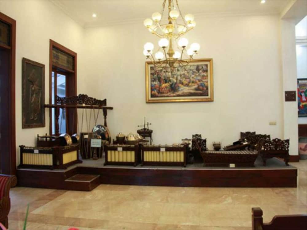 KRESNA HOTEL WONOSOBO 36/50